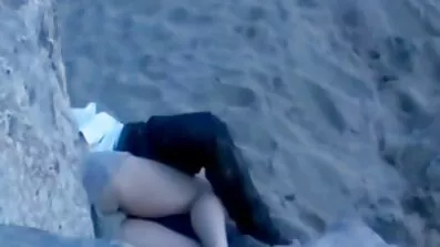 For ikke at kede sig pige hvordan er analsex onanerer på farten i bilen