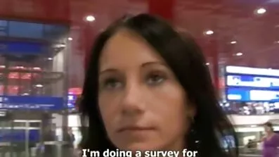 Så det skete, at blondinen red ekstrem analsex en sort bagagerum