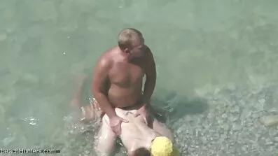 Kåt pige havde køn med en anal sex hd 2018 dildo