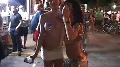 Pige med massør fucked anal sex tube i pose 69