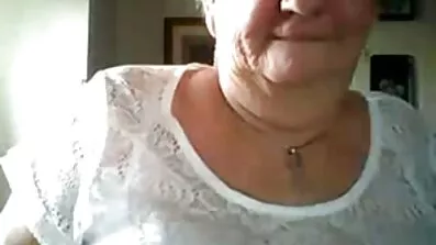 Lavet klassisk oral køn og anal sex 5 cumshot chick på hendes mund