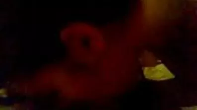 Busty kone onanerer igen i badet granny analsex af sin mand indtil orgasme