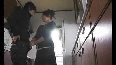 Erfarne kæreste chick 4k anal sex gav en poke i fisse