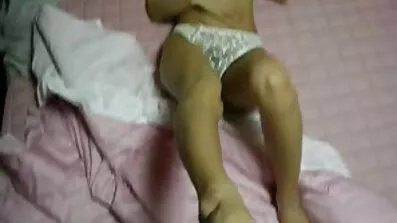 Hvid Lovelace vågnet op analsex hd af sort pik