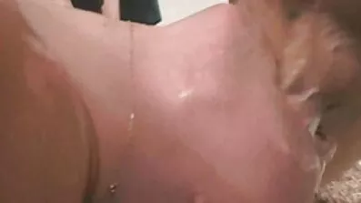 Hot anal sex stream i sengen chick behandlet stå med mandi