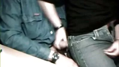 Ung tæve foran dildo deep analsex