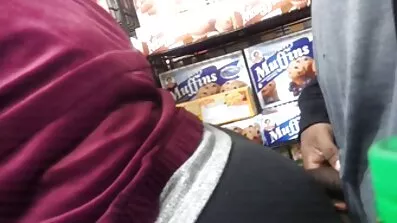 Sultry beast åbner hendes coochie For kæreste deep analsex fucking