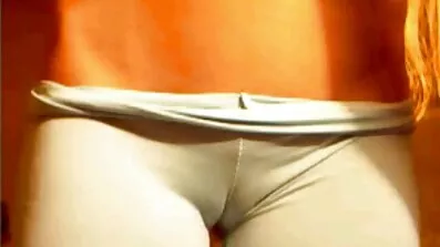 Hot kvinde med appetitvækkende Røv taget Anal analsex blonde
