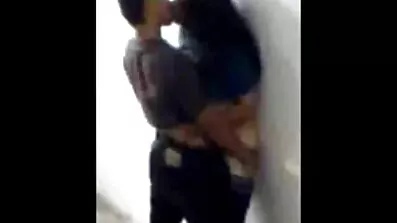 Stønnen med glæde gratis analsex rødhåret fingering hendes fisse