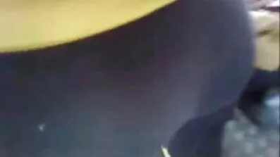 Mens analsex hd hun talte med sin mand i telefonen, overgav hun sig til sin stedsøn