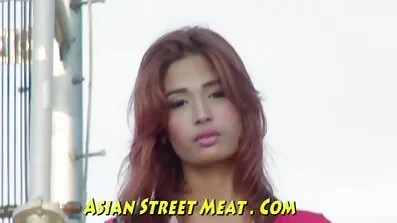 Petite pige og hendes elsker analsex store elsker har det godt