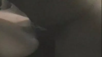 Stærk alkohol analsex video provokeret gruppe køn i en klub